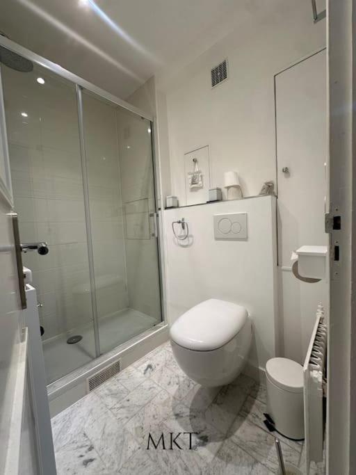 Tour Eiffel Two-bathroom Two-bedroom Loggia Spacious Quiet Brand-new *