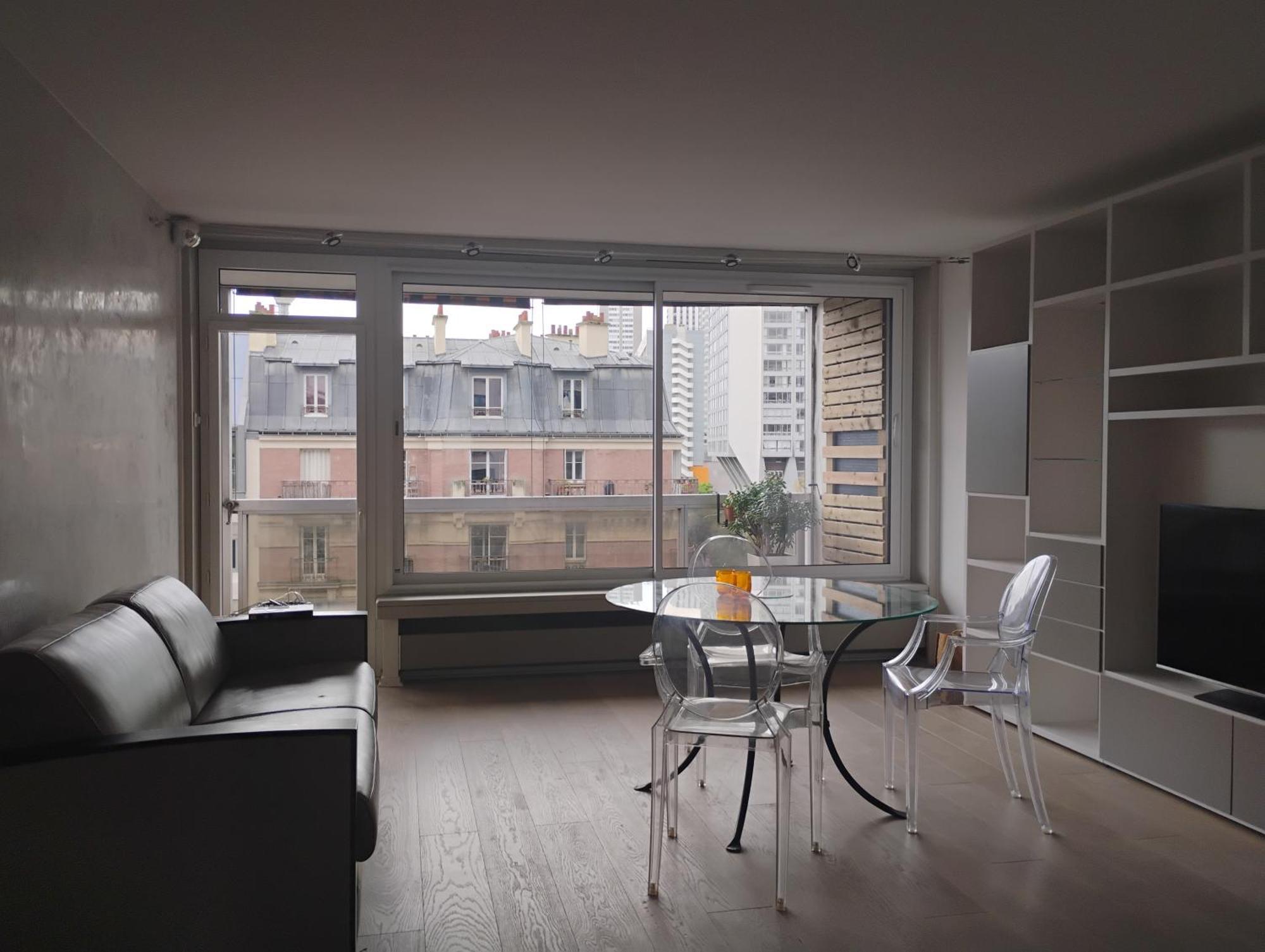 Tour Eiffel Two-bathroom Two-bedroom Loggia Spacious Quiet Brand-new